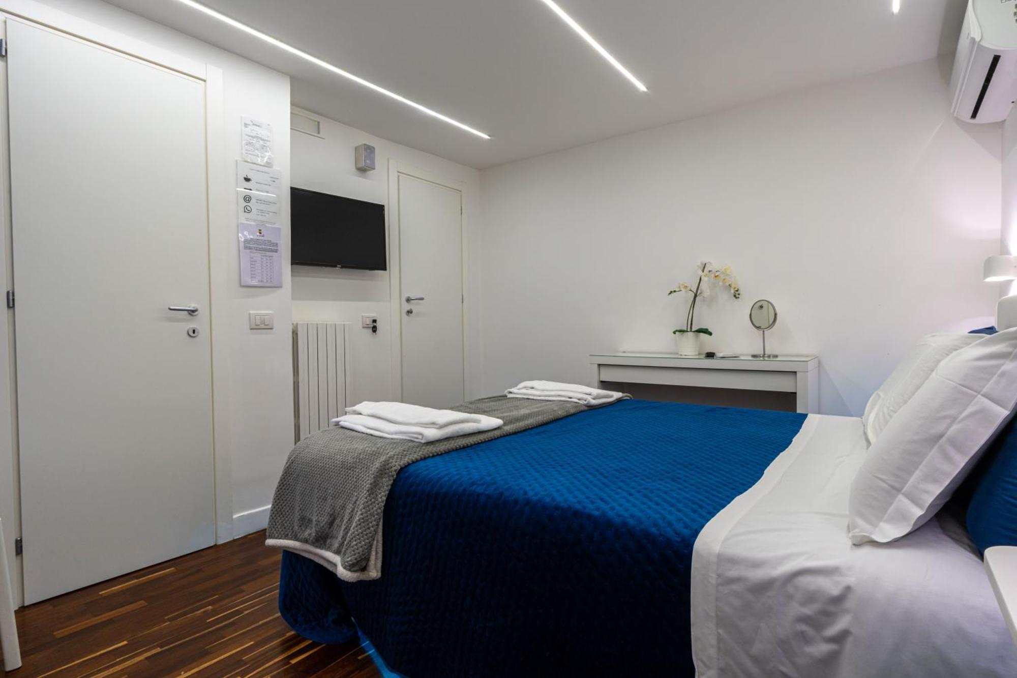 Bed and Breakfast Skyhouse Duomo Nápoles Exterior foto